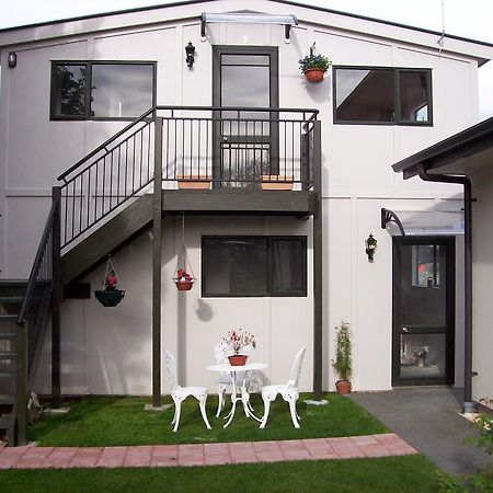 Stream View Daire Christchurch Dış mekan fotoğraf