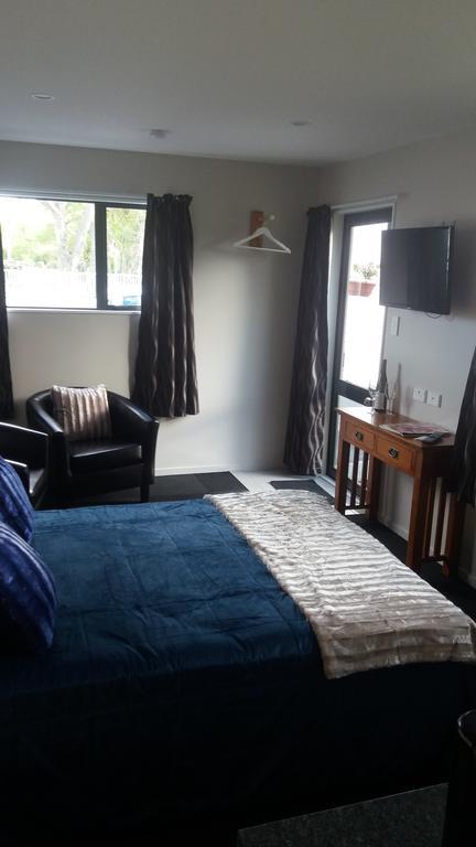Stream View Daire Christchurch Dış mekan fotoğraf