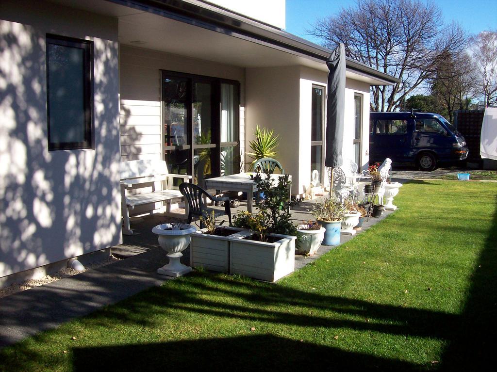 Stream View Daire Christchurch Dış mekan fotoğraf